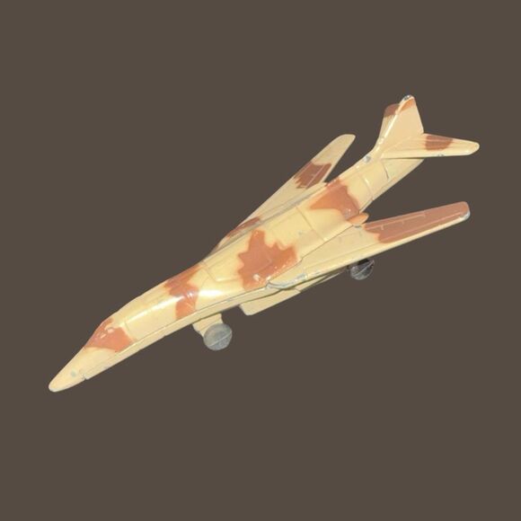 Diecast Fighter Jet Desert Storm Colored Pencil Sharpner A31 - Picture 7 of 10